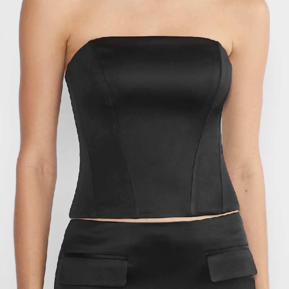 Aritzia Ten Castle Bustier Strapless Satin in Black size medium $118 MSRP